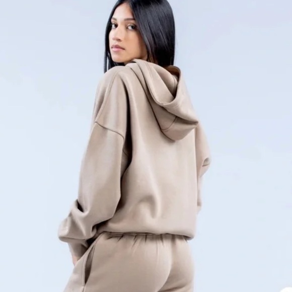 DFYNE - Hoodie and Sweatpants Bundle - Picture 1 of 7